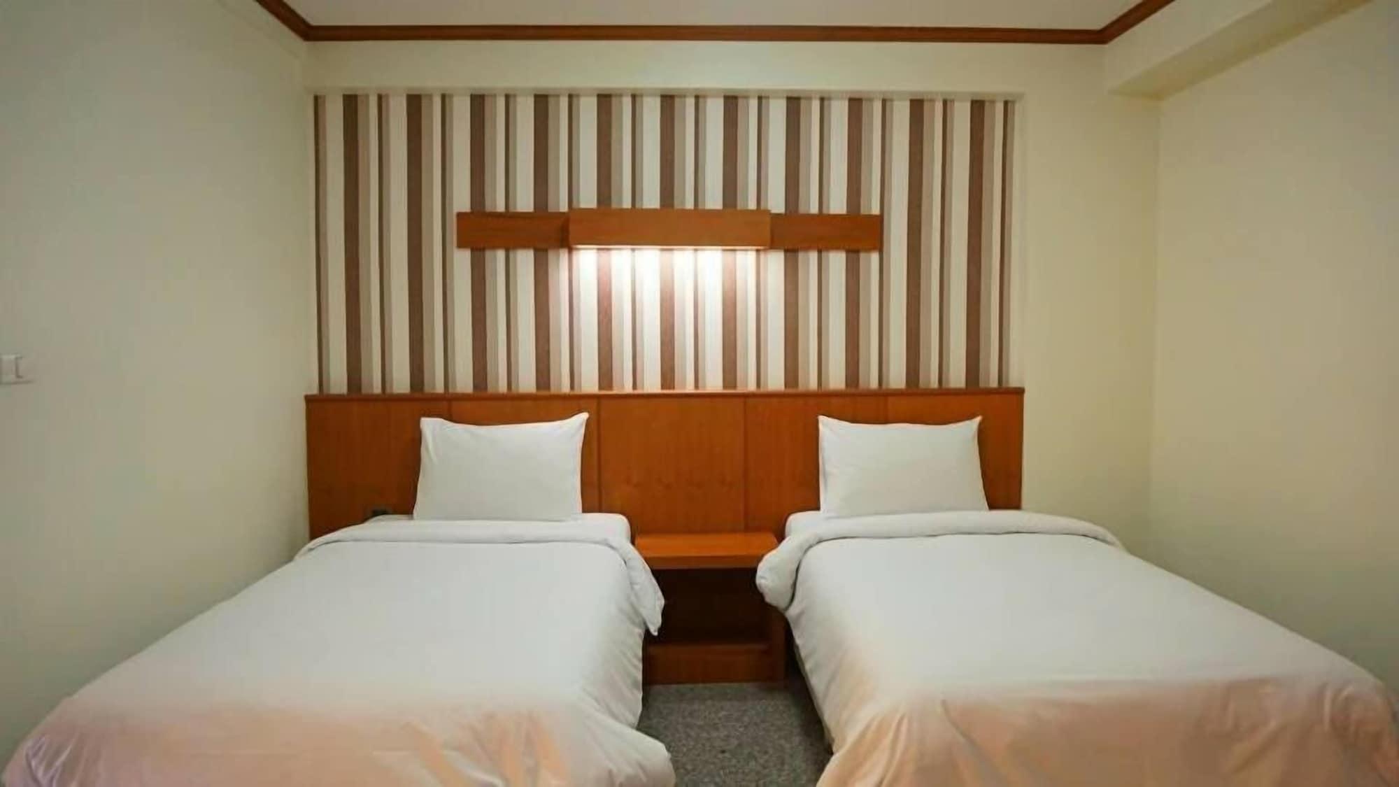 The Route Sriracha Hotel And Residence Ban Laem Chabang Ngoại thất bức ảnh